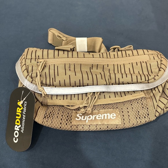 Brand new supreme Fanny pack